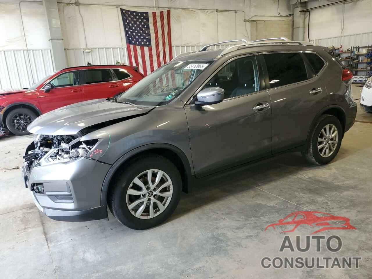 NISSAN ROGUE 2017 - KNMAT2MT0HP610043