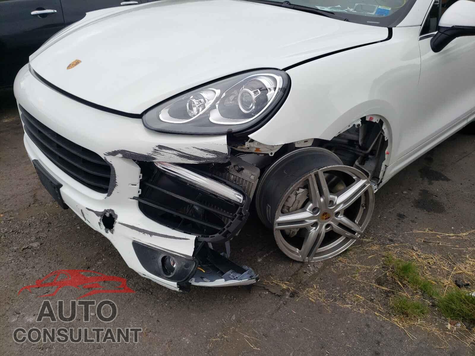 PORSCHE CAYENNE 2017 - WP1AB2A21HLA51753