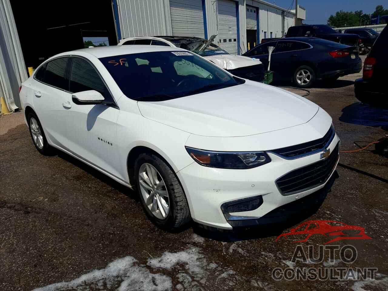 CHEVROLET MALIBU 2017 - 1G1ZE5ST1HF215482