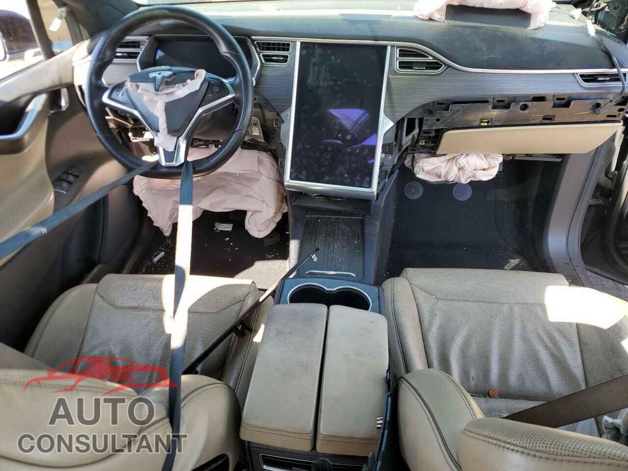 TESLA MODEL X 2016 - 5YJXCBE25GF018405