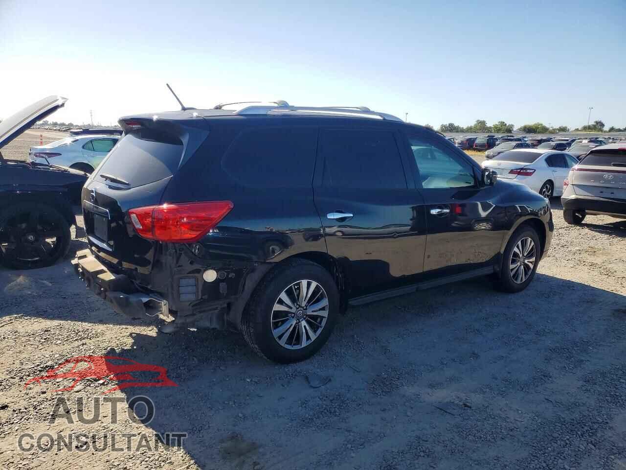 NISSAN PATHFINDER 2017 - 5N1DR2MN8HC608864