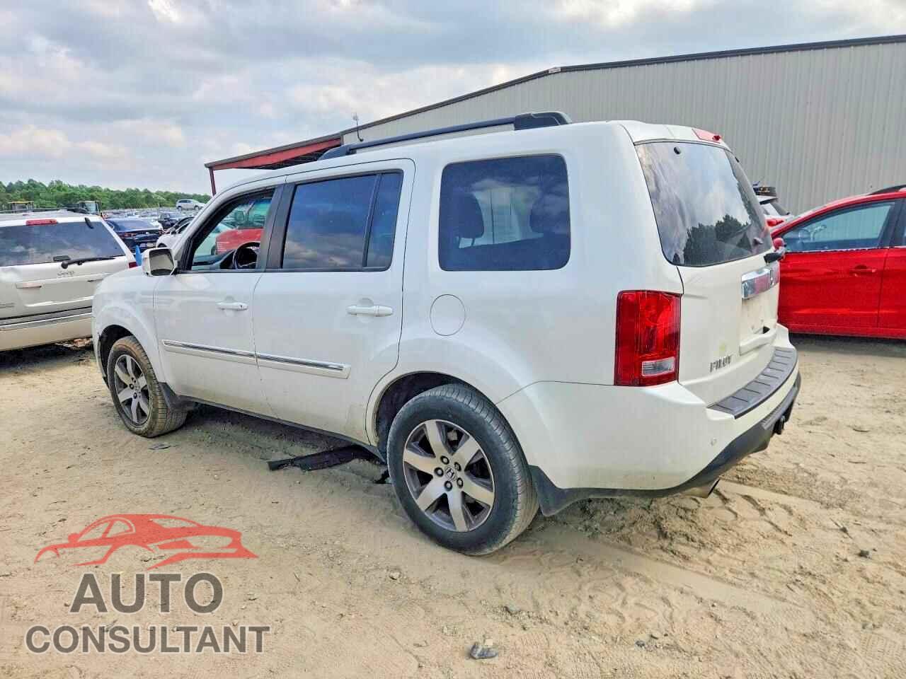 HONDA PILOT 2013 - 5FNYF3H92DB044420