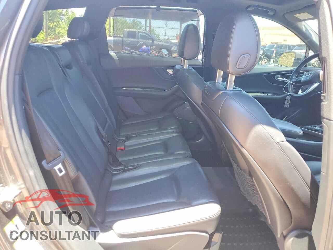 AUDI Q7 2019 - WA1LAAF74KD013733