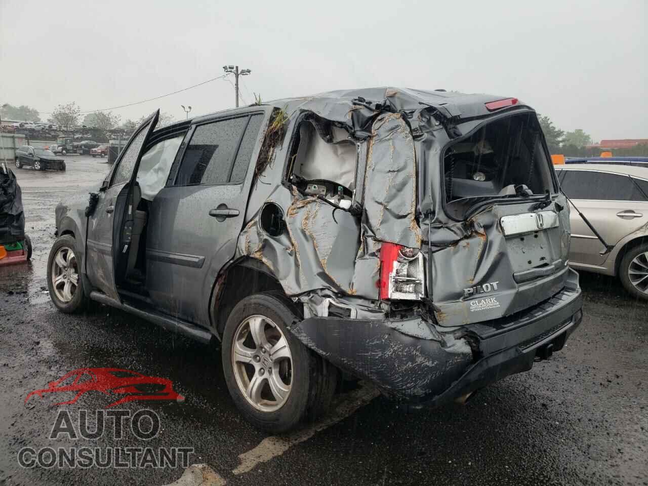 HONDA PILOT 2013 - 5FNYF4H53DB072245
