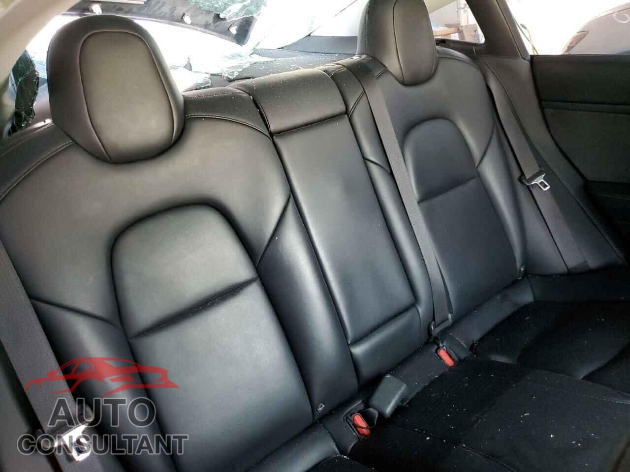 TESLA MODEL 3 2020 - 5YJ3E1EA3LF632566