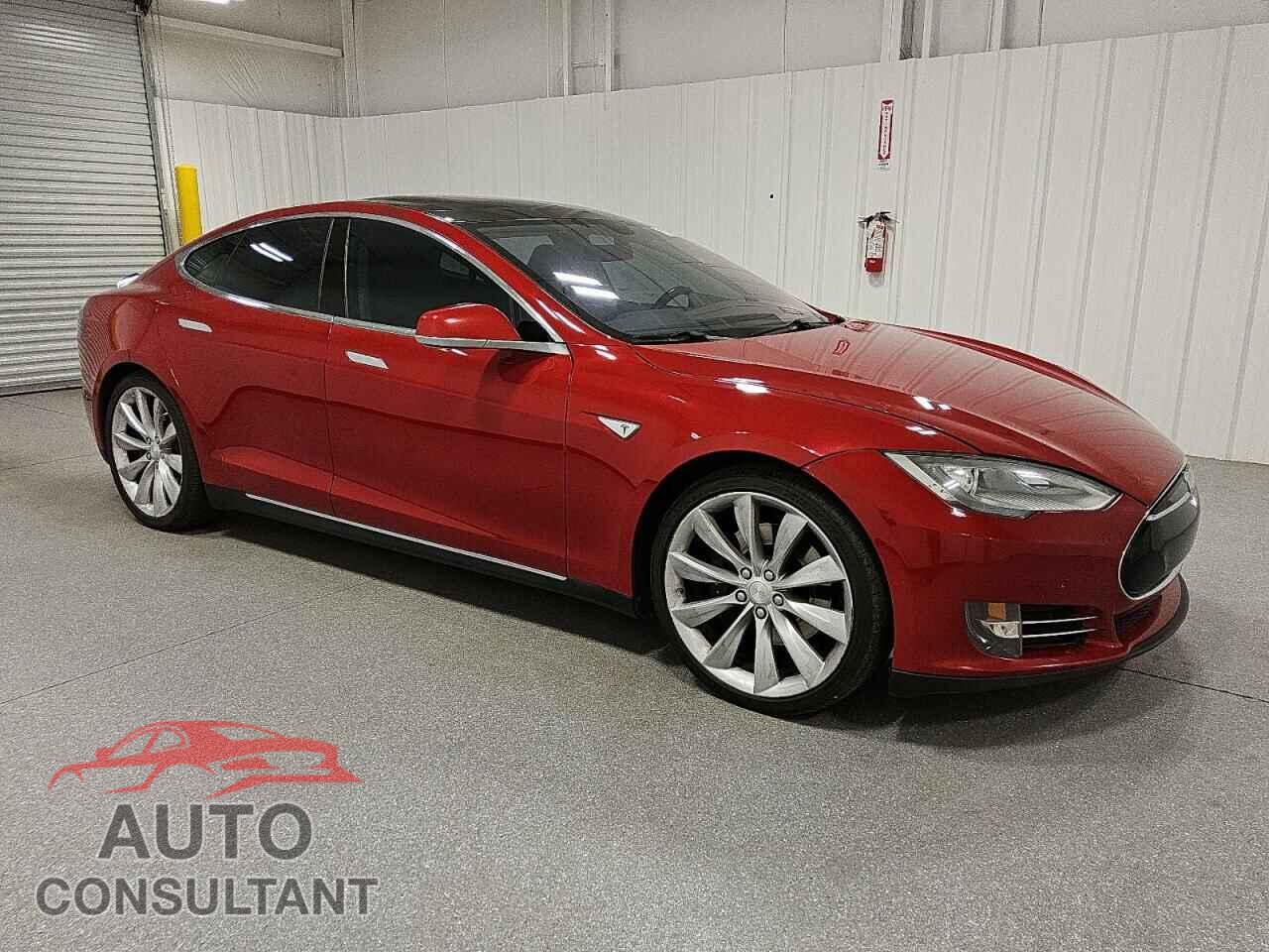TESLA MODEL S 2013 - 5YJSA1DN0DFP08368