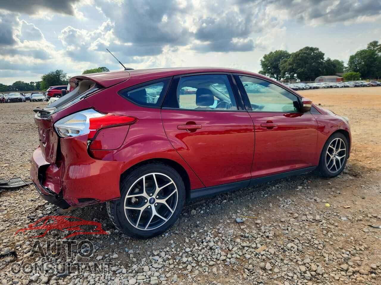 FORD FOCUS 2017 - 1FADP3M23HL339927