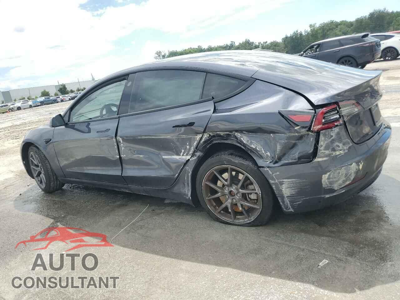 TESLA MODEL 3 2023 - 5YJ3E1EA7PF449077