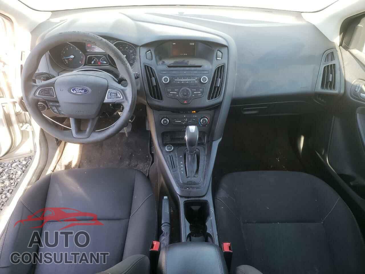 FORD FOCUS 2016 - 1FADP3K26GL264013