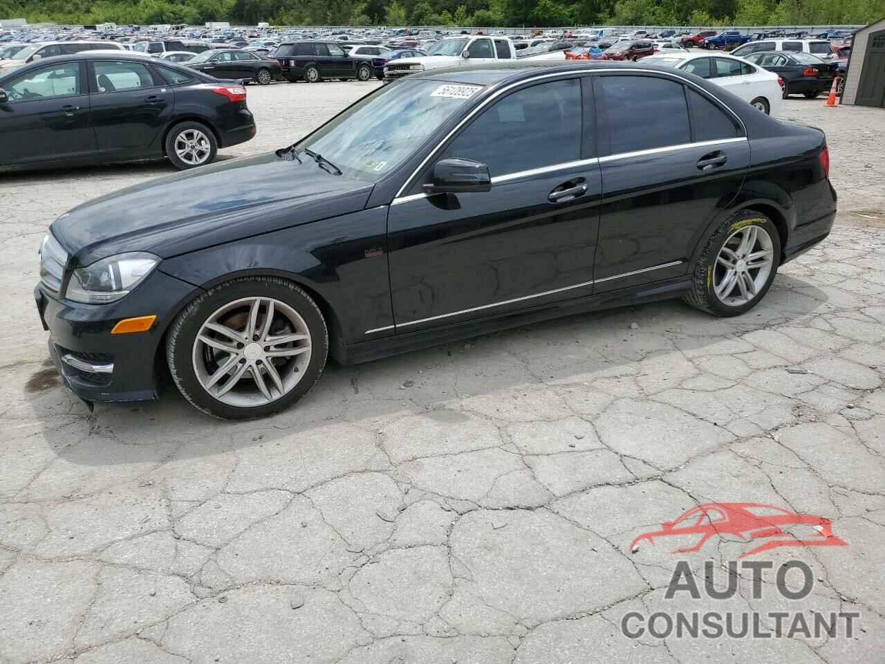 MERCEDES-BENZ C-CLASS 2012 - WDDGF8BB4CR210889