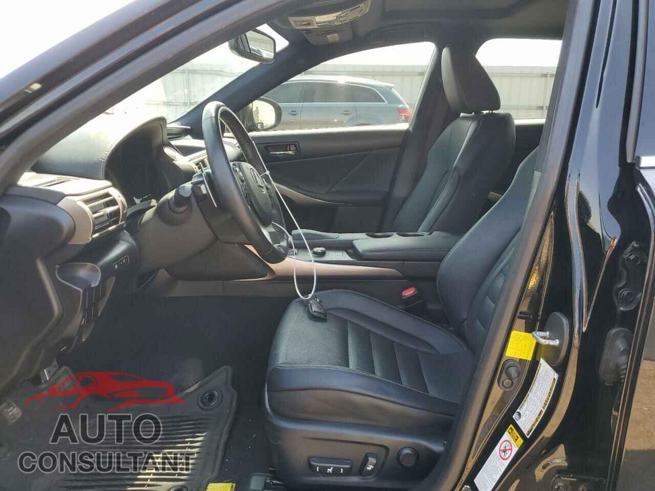 LEXUS IS 2015 - JTHCF1D29F5024448