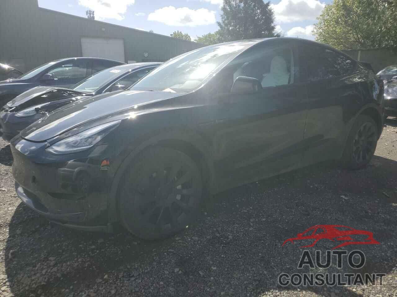 TESLA MODEL Y 2023 - 7SAYGDEE8PA098152