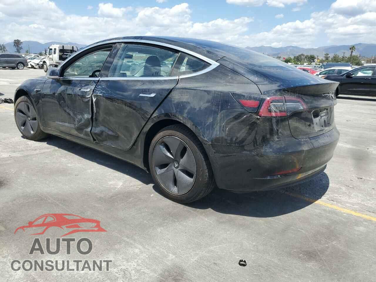 TESLA MODEL 3 2018 - 5YJ3E1EA9JF008431