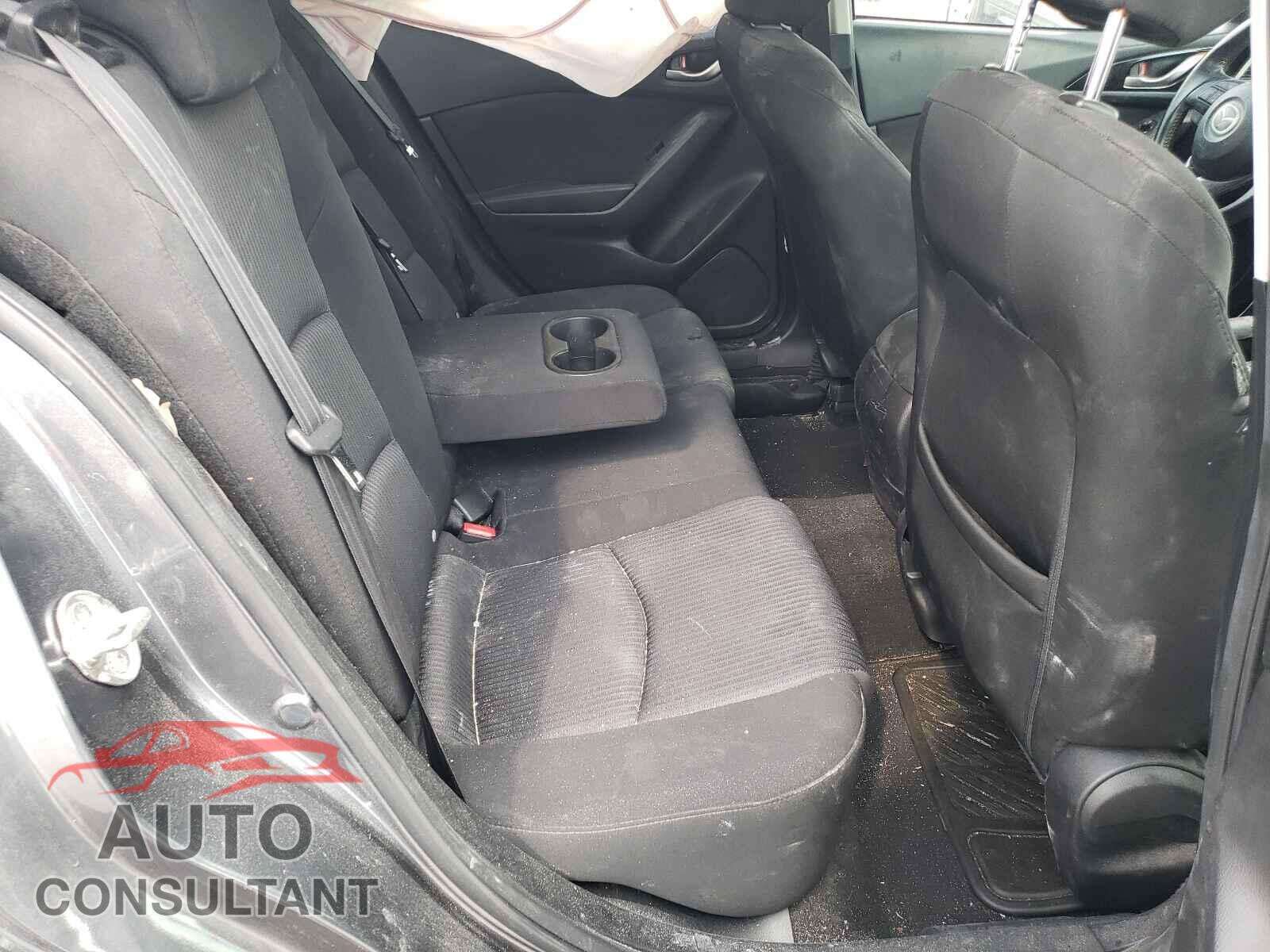 MAZDA 3 2016 - 3MZBM1M76GM304321