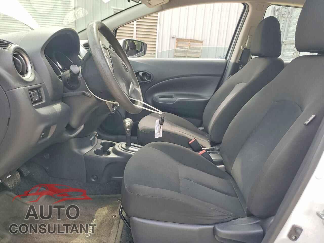 NISSAN VERSA 2017 - 3N1CE2CP3HL361498