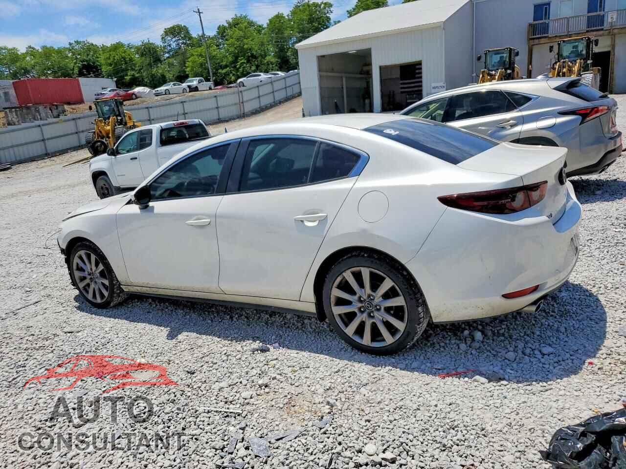 MAZDA 3 2021 - JM1BPABL3M1339448