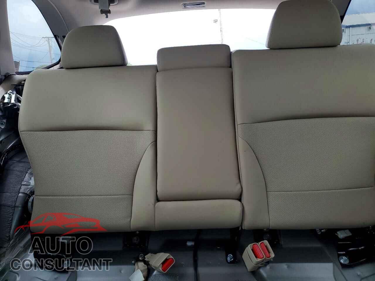 SUBARU OUTBACK 2017 - 4S4BSENC4H3334105