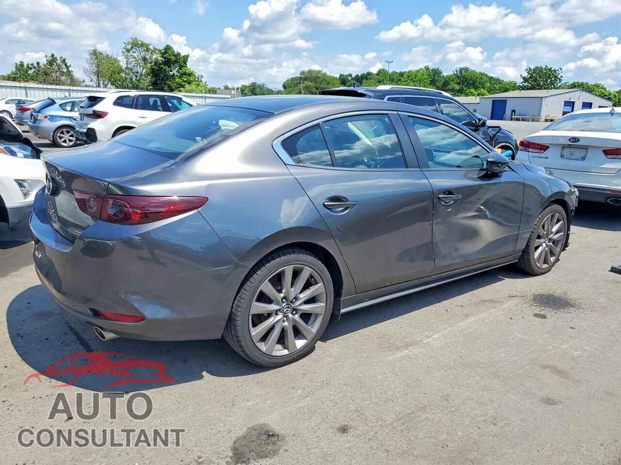 MAZDA 3 2019 - JM1BPBAM3K1120857