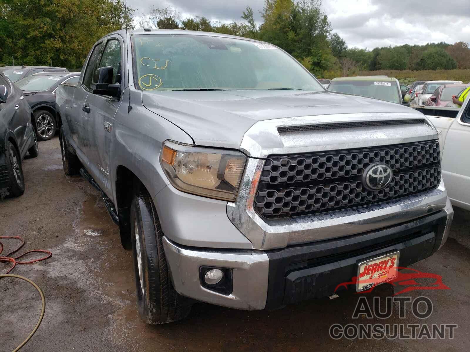 TOYOTA TUNDRA 2019 - 5TFCY5F12KX025169