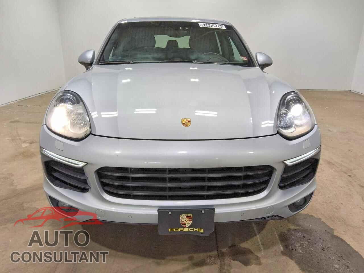 PORSCHE CAYENNE 2017 - WP1AA2A23HKA86464