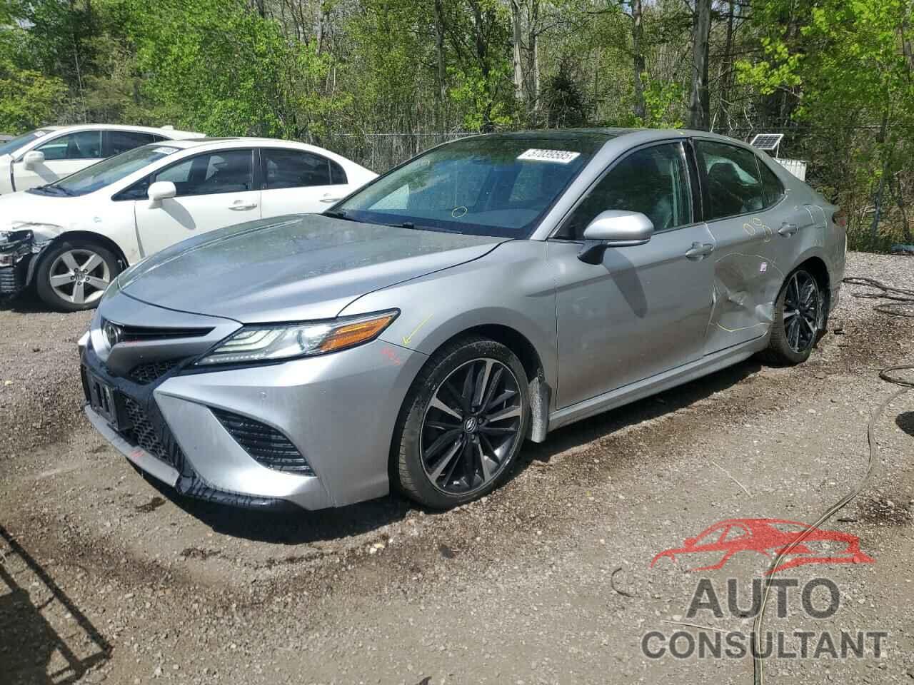 TOYOTA CAMRY 2018 - 4T1B61HK8JU010736