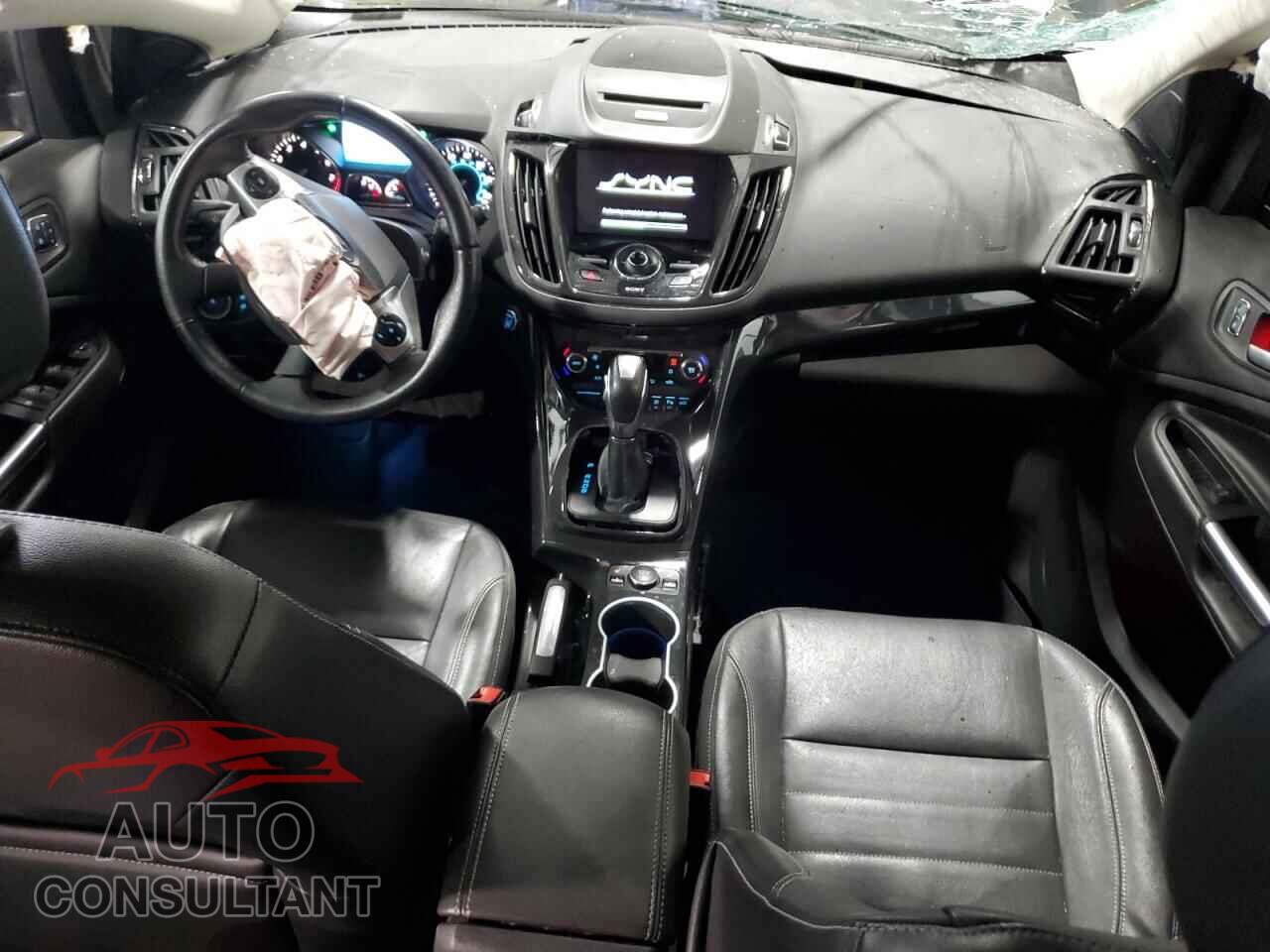 FORD ESCAPE 2014 - 1FMCU0J90EUD44096