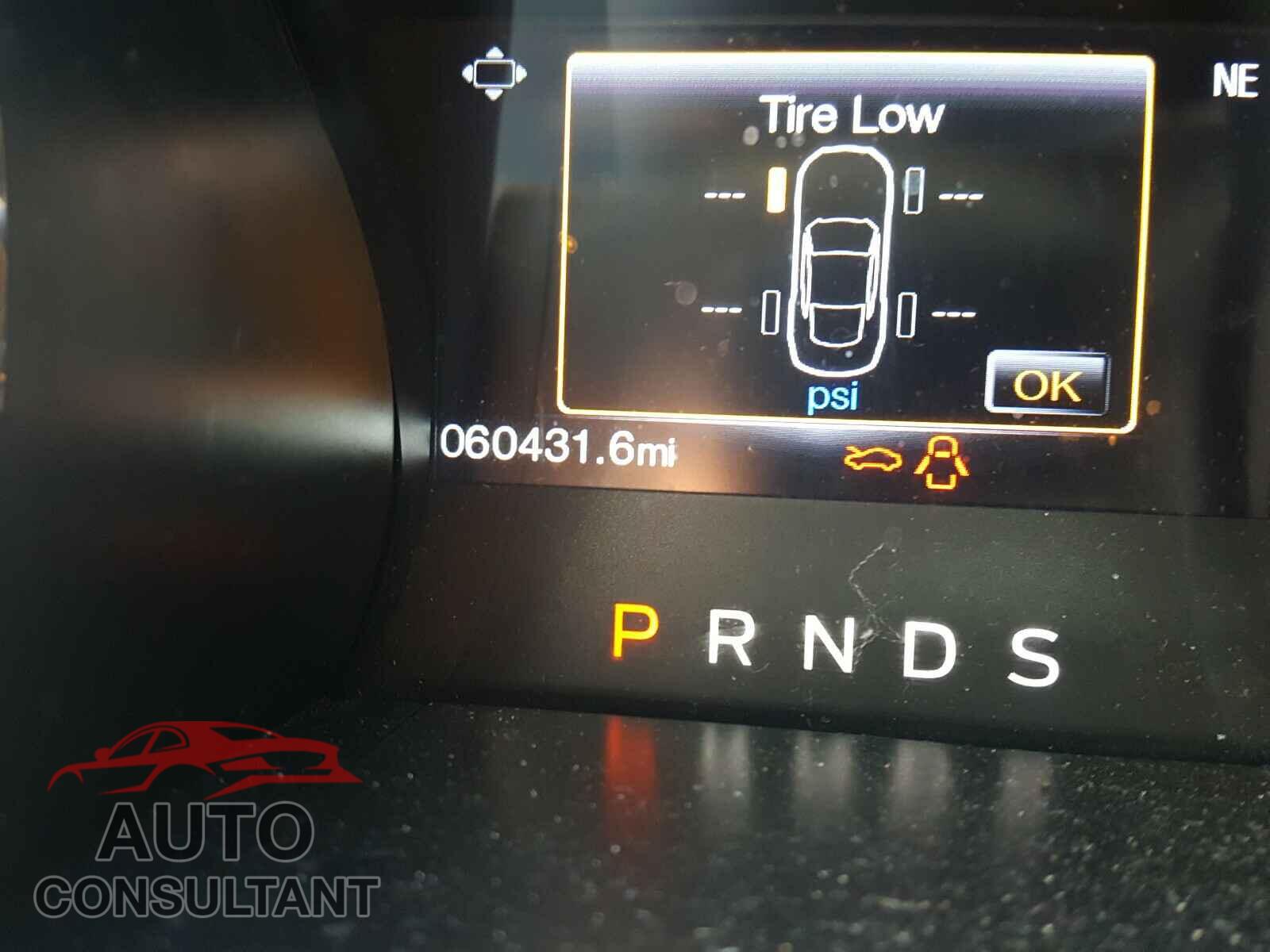 FORD MUSTANG 2017 - 1FA6P8TH3H5256031
