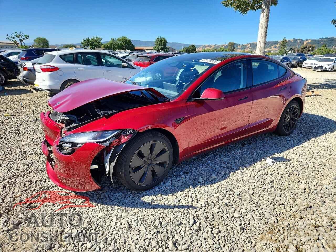 TESLA MODEL 3 2024 - 5YJ3E1EB7RF769852