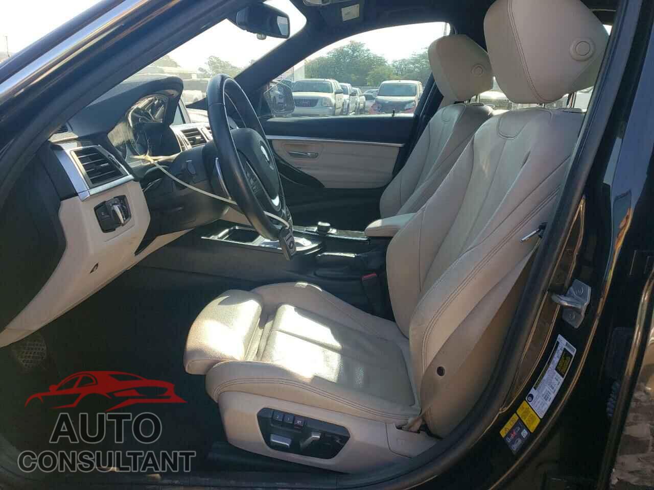 BMW 3 SERIES 2017 - WBA8E1C38HA158959