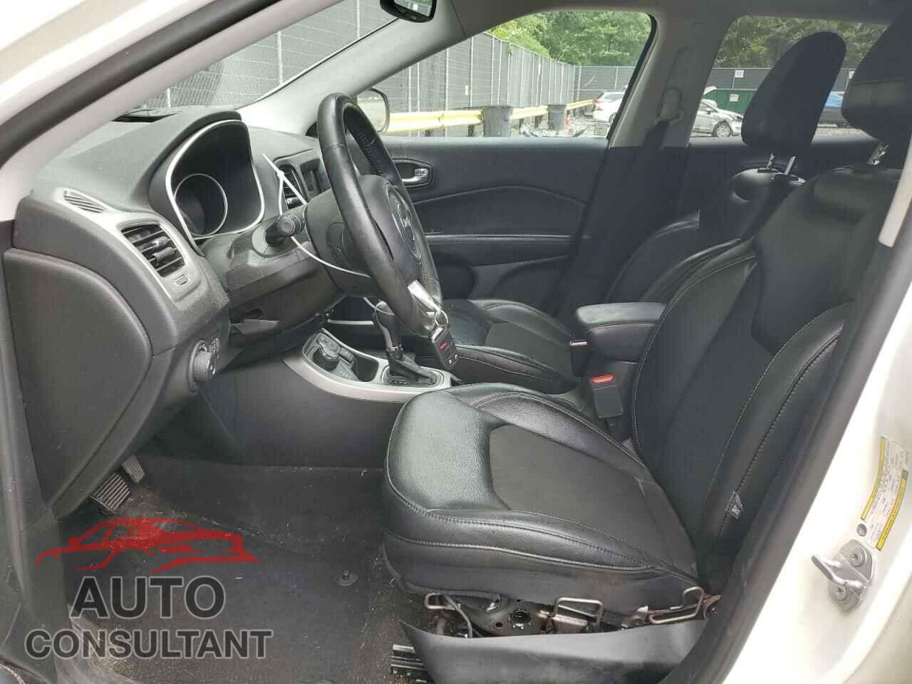 JEEP COMPASS 2018 - 3C4NJDBBXJT455712