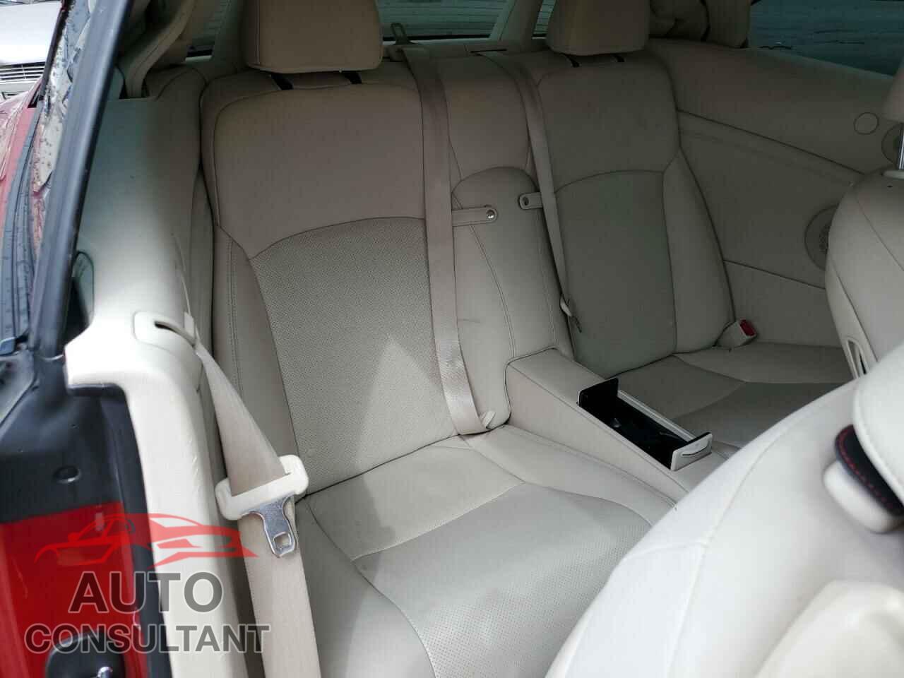 LEXUS IS 2011 - JTHFE2C25B2505784