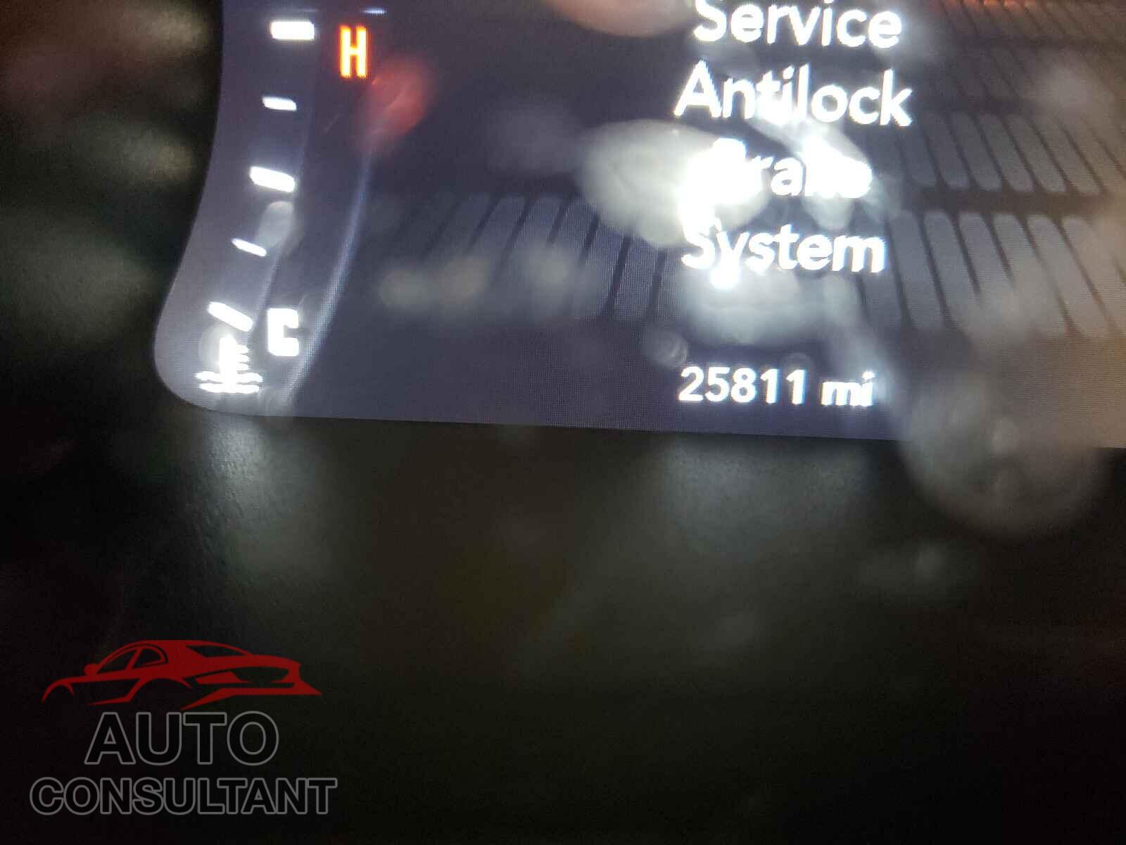 DODGE CHALLENGER 2017 - 2C3CDZFJ3HH666402