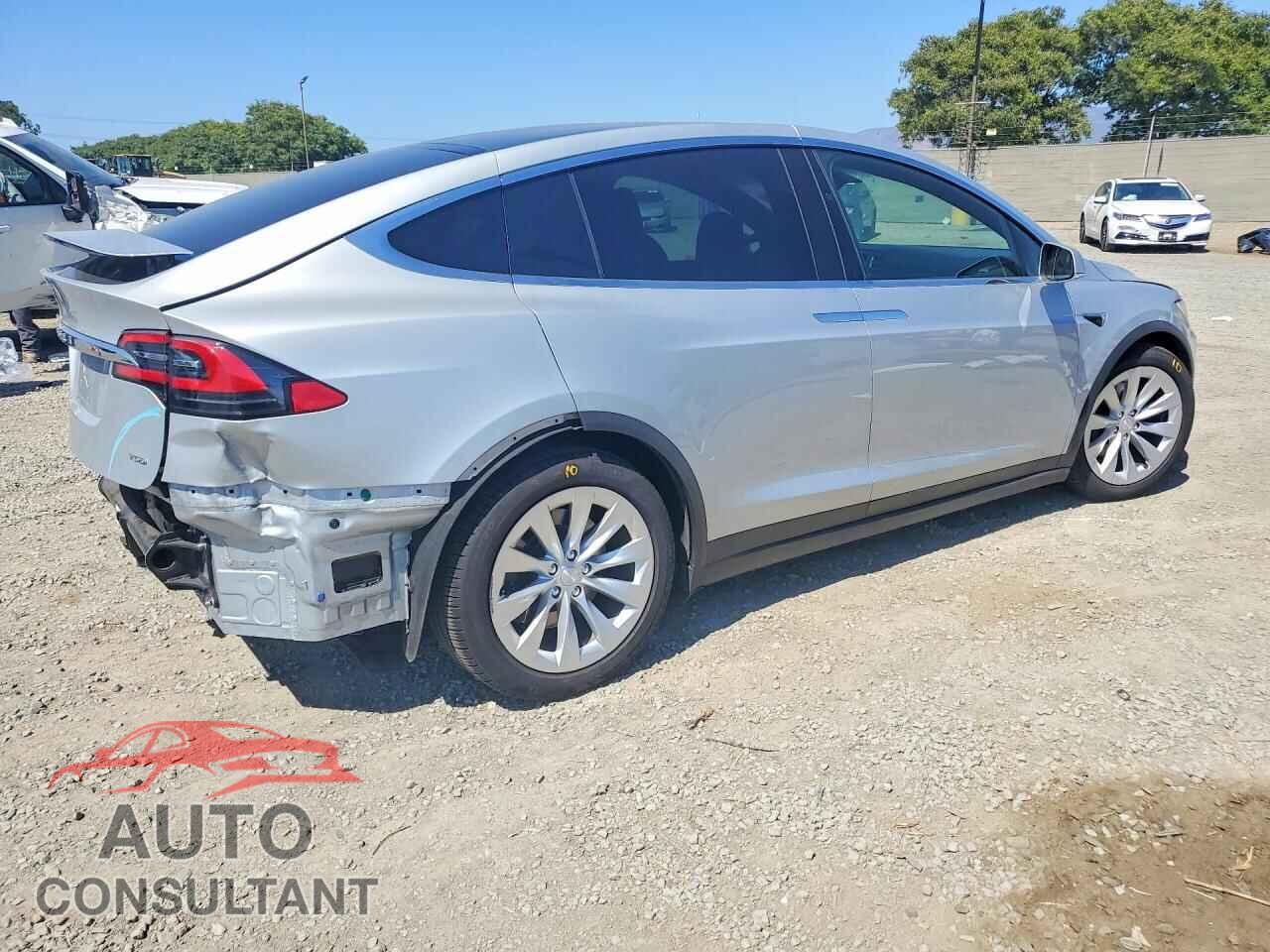 TESLA MODEL X 2017 - 5YJXCDE22HF072547