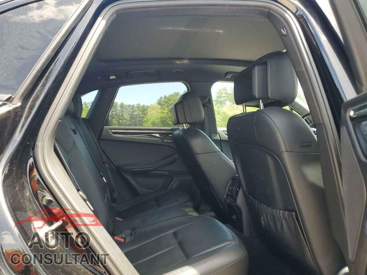 PORSCHE MACAN 2016 - WP1AB2A54GLB57333