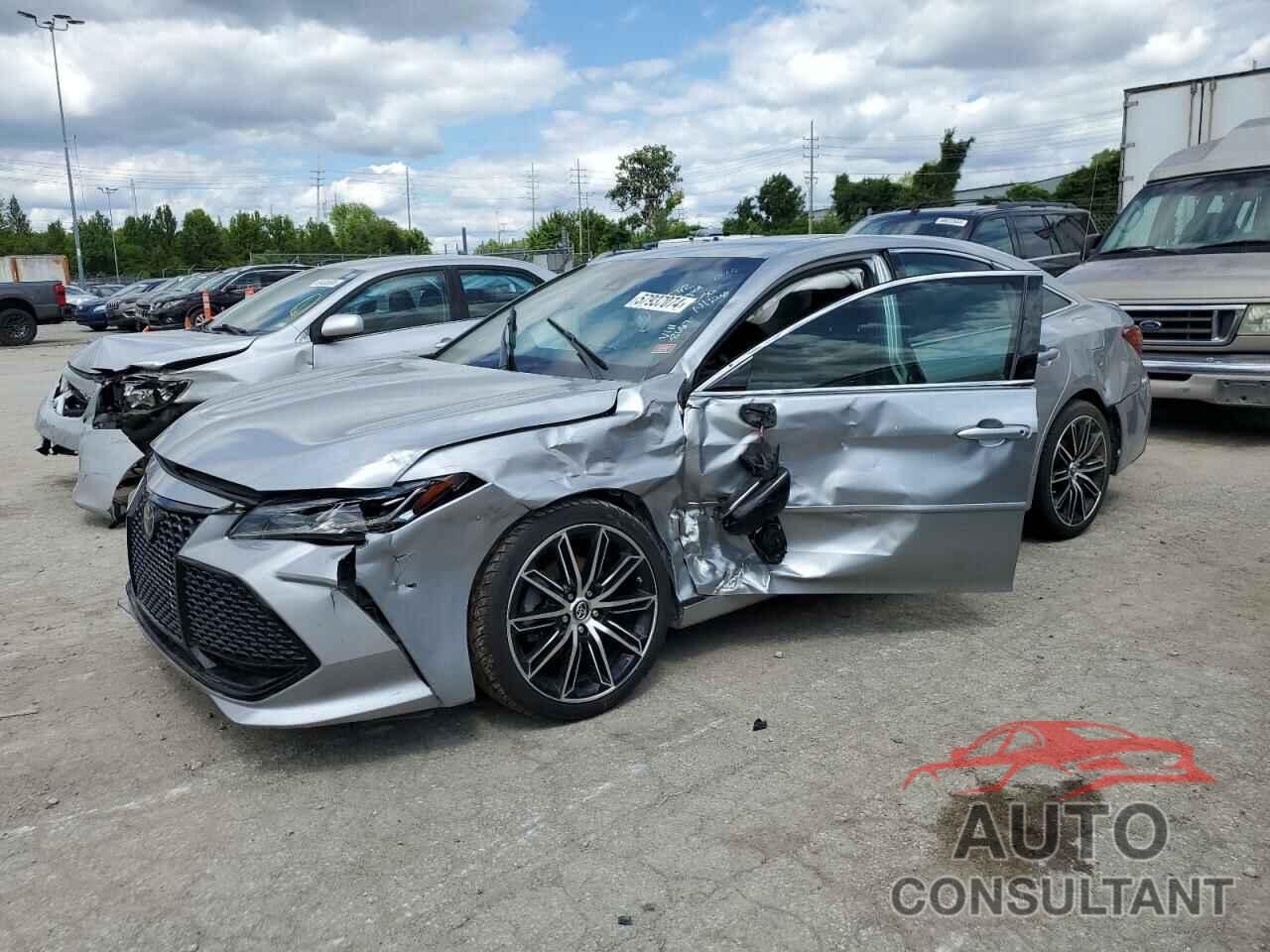 TOYOTA AVALON 2019 - 4T1BZ1FB6KU018667