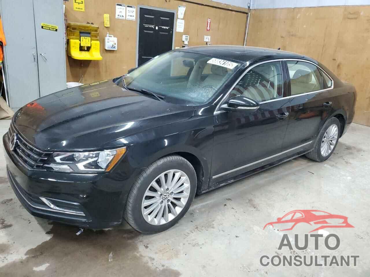 VOLKSWAGEN PASSAT 2016 - 1VWBS7A37GC015167