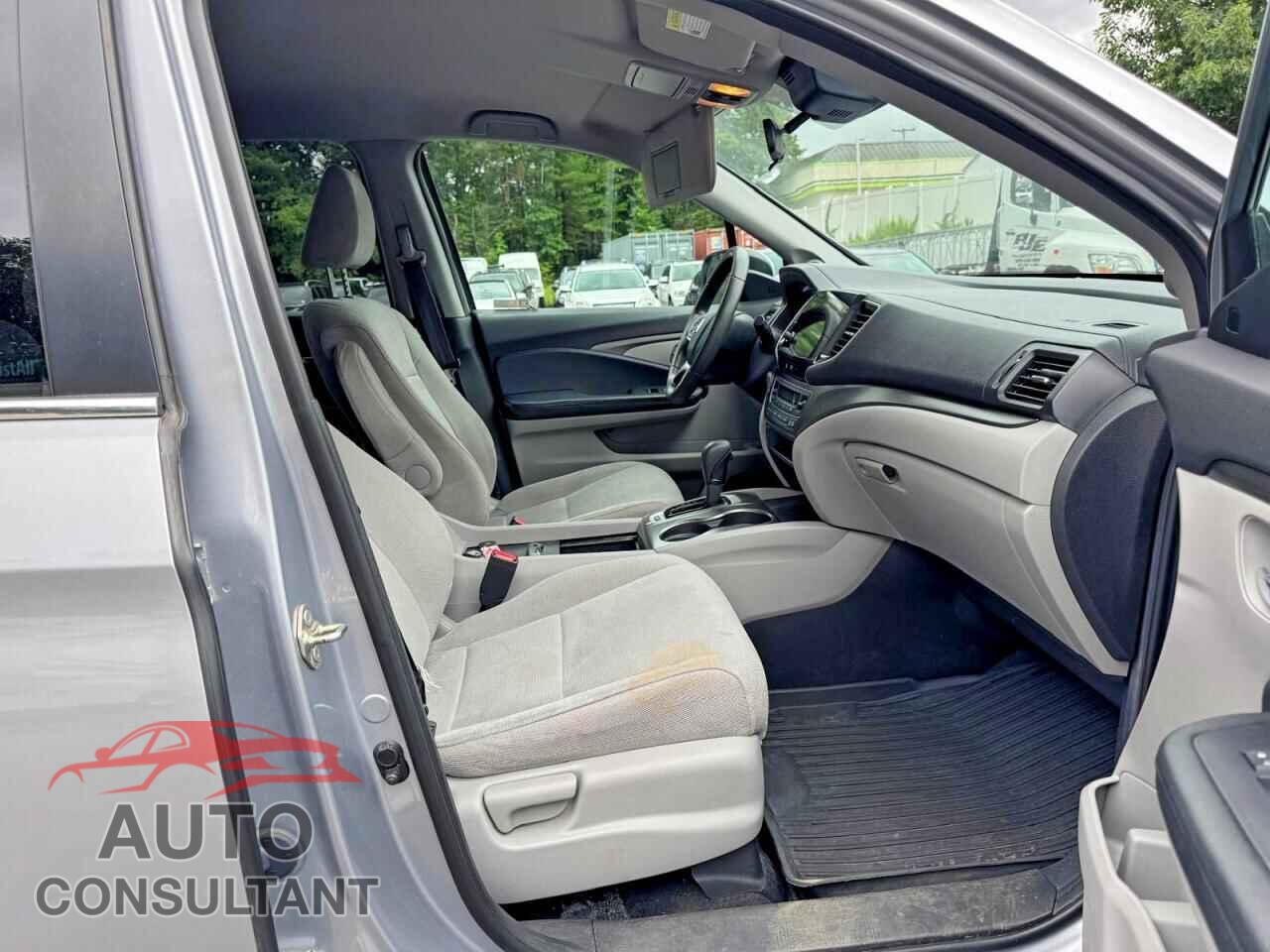 HONDA PILOT 2019 - 5FNYF6H31KB091237