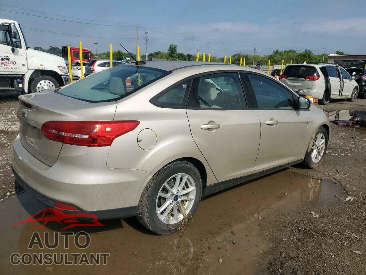 FORD FOCUS 2018 - 1FADP3F2XJL219643