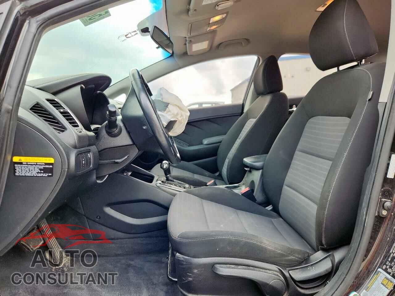 KIA FORTE 2017 - 3KPFL4A73HE043836