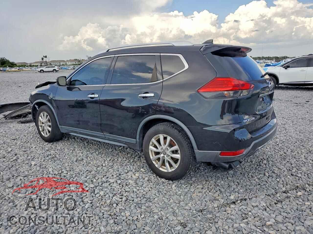 NISSAN ROGUE 2017 - KNMAT2MT9HP516193