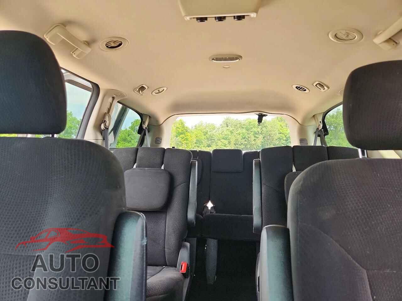 DODGE CARAVAN 2011 - 2D4RN4DG5BR737083
