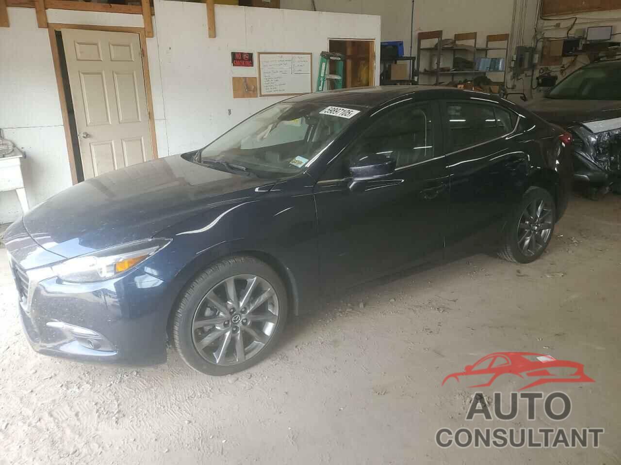 MAZDA 3 2018 - 3MZBN1W32JM190218
