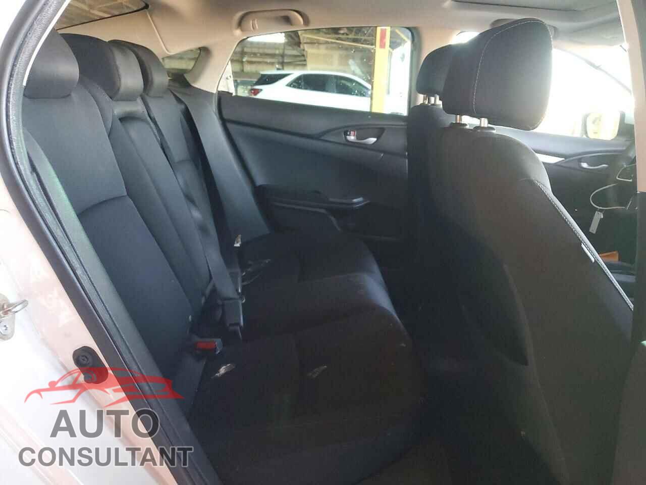 HONDA CIVIC 2018 - 19XFC2F77JE016755