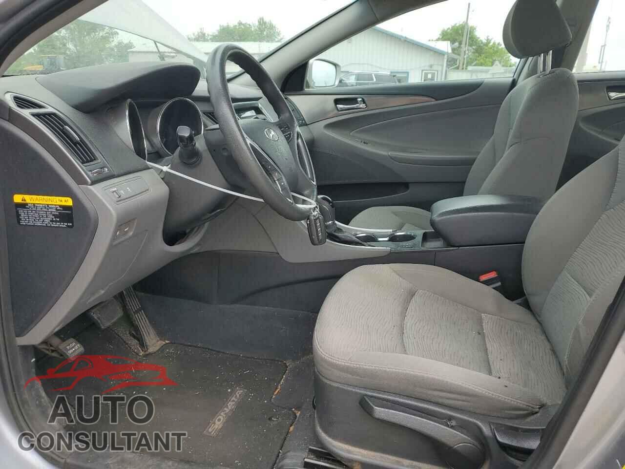 HYUNDAI SONATA 2014 - KMHEC4A49EA112802