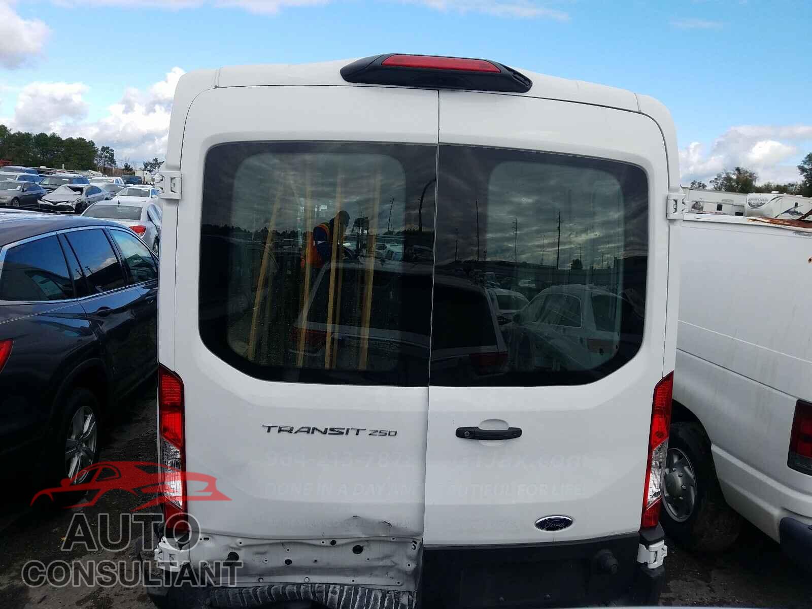 FORD TRANSIT CO 2019 - 1FTYR2CM3KKB64451
