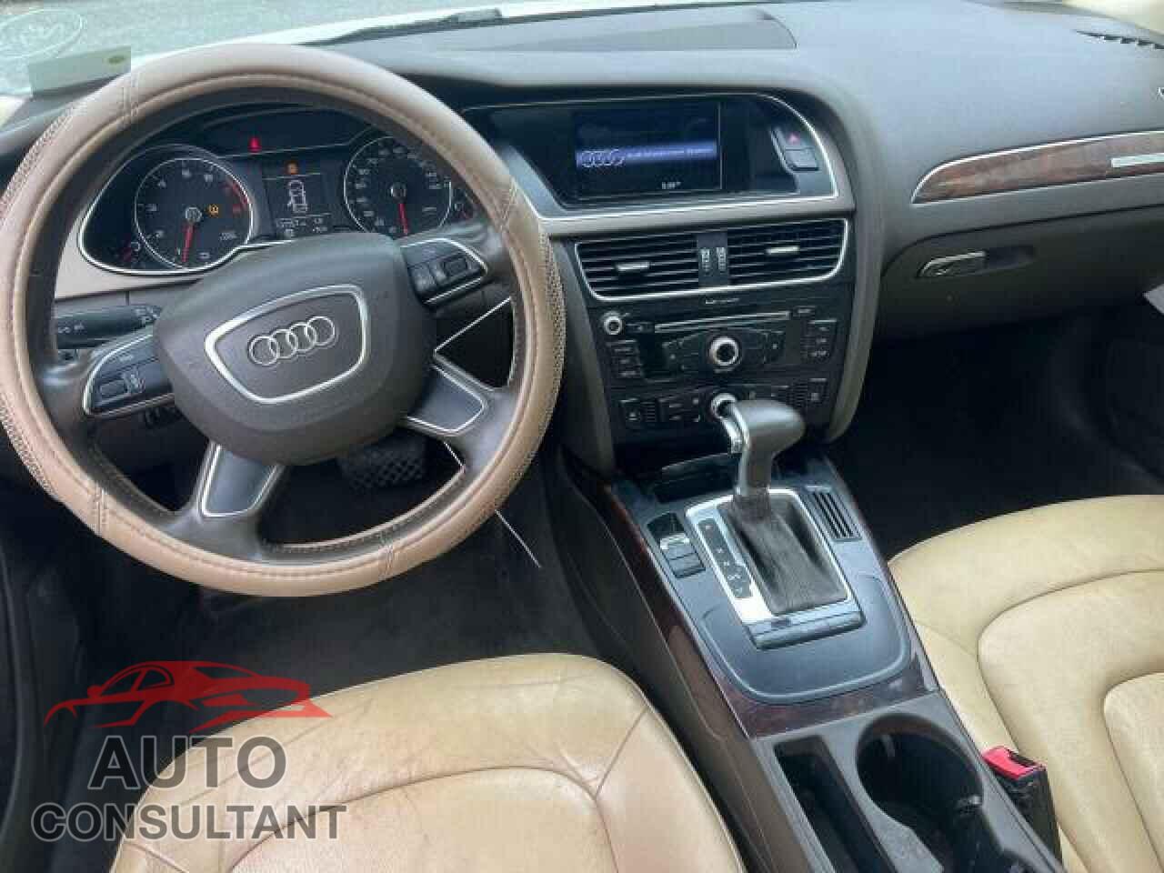AUDI A4 2013 - WAUBFAFL0DN036100