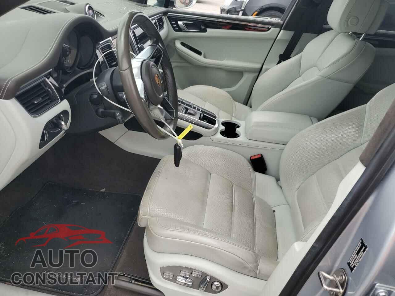 PORSCHE MACAN 2016 - WP1AF2A53GLB90280