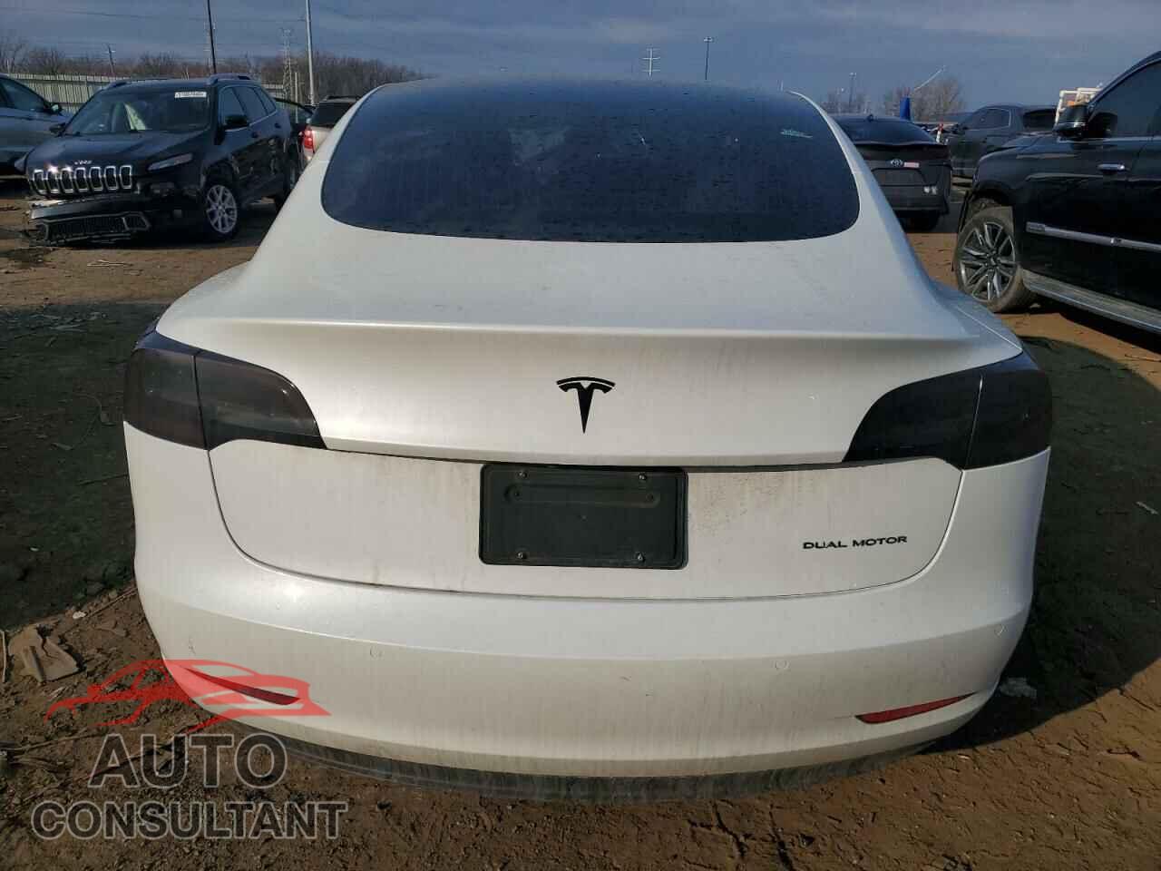 TESLA MODEL 3 2020 - 5YJ3E1EB8LF640168