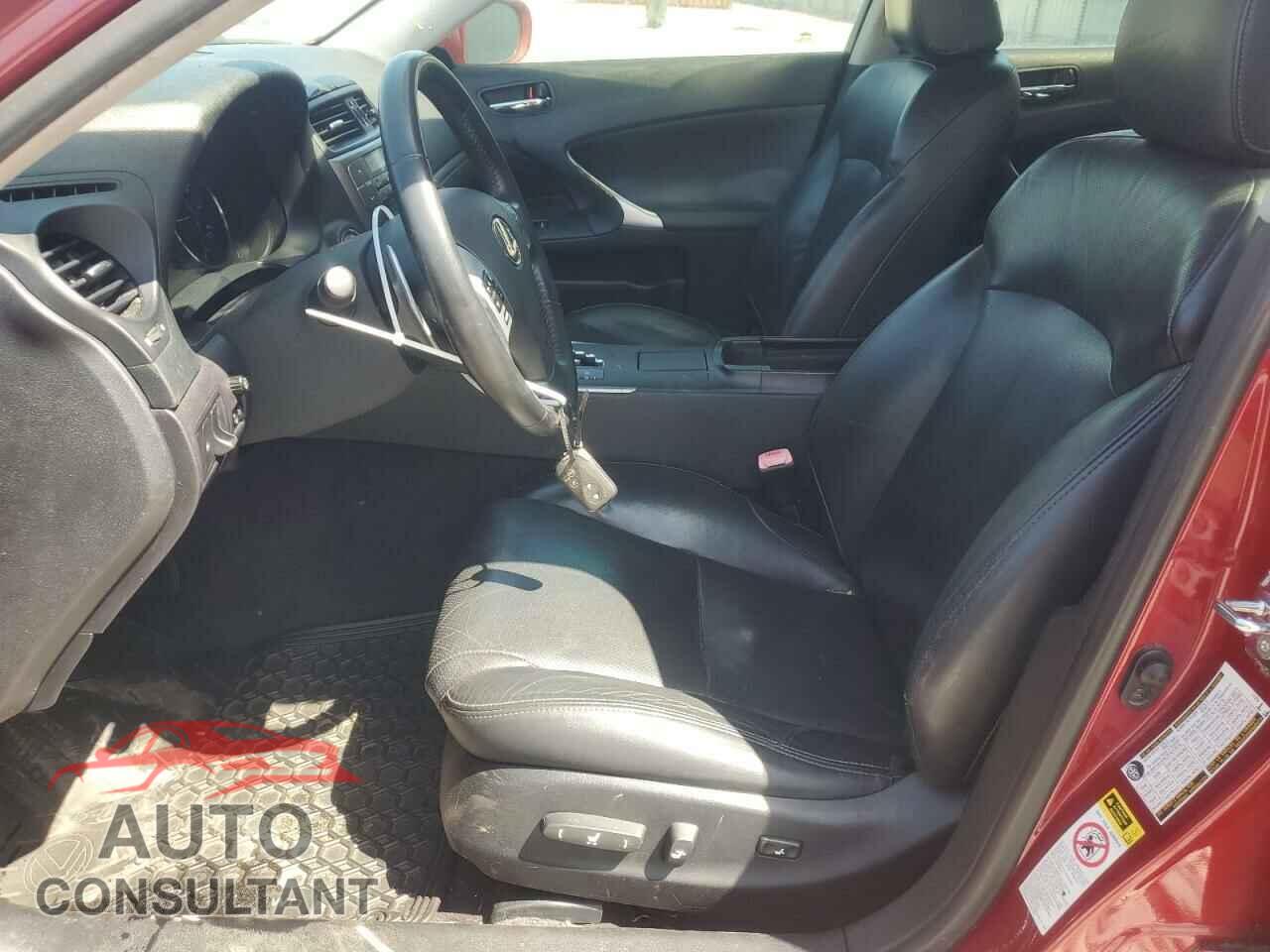 LEXUS IS 2011 - JTHBF5C26B5136445