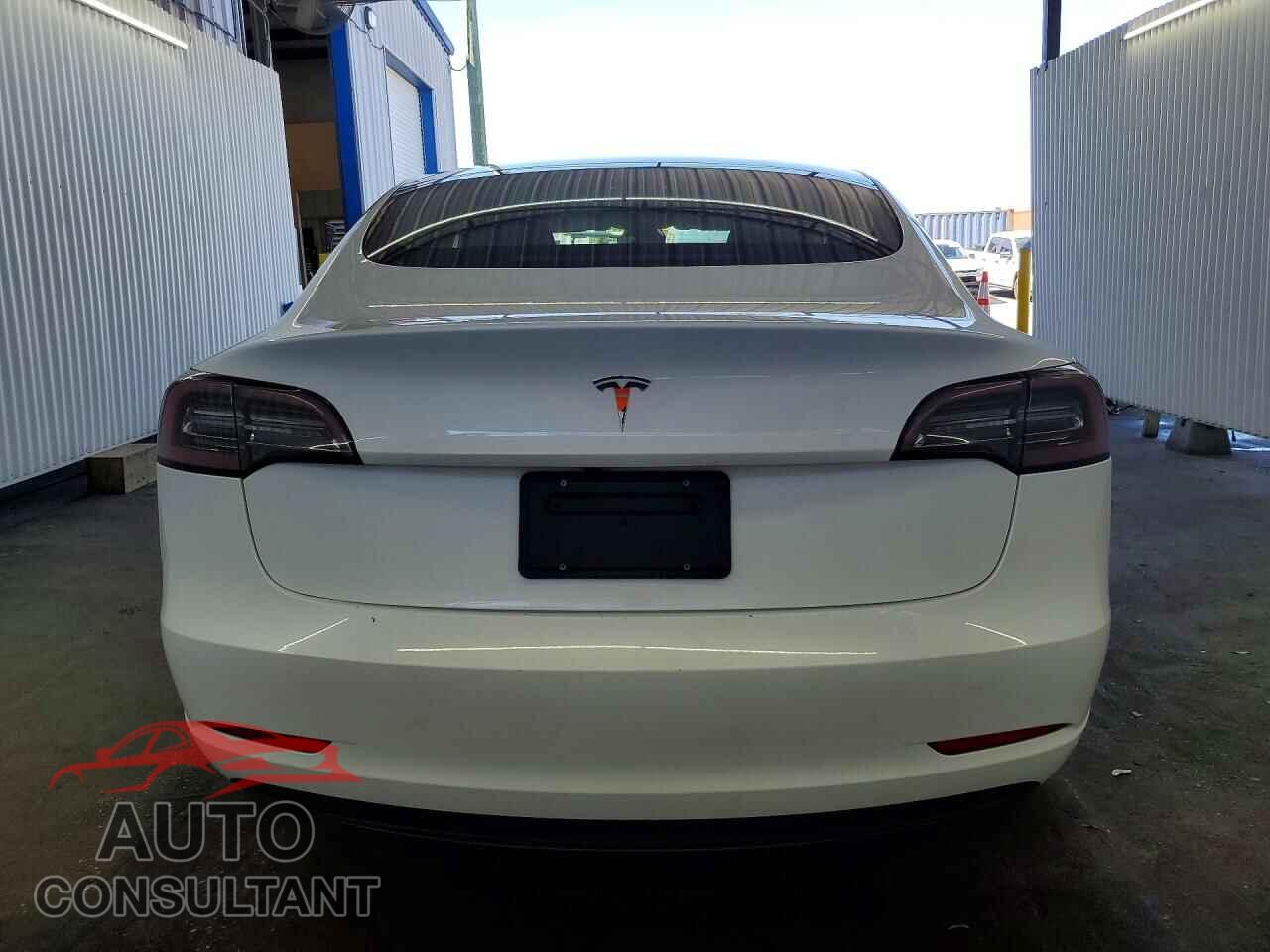 TESLA MODEL 3 2023 - 5YJ3E1EA7PF455879